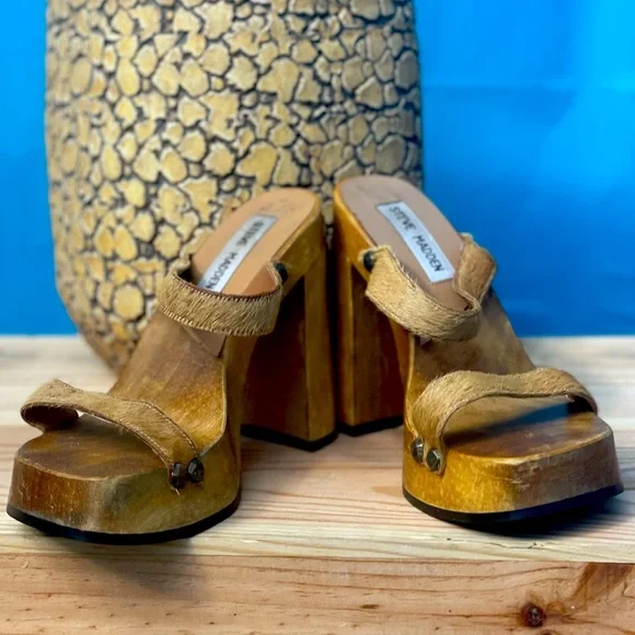 VINTAGE STEVE MADDEN WODDEN SANDALS SIZE. 6 - Picture 2 of 16